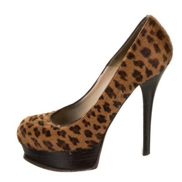 ❤️💕 Fendi square-toe platform pumps💕❤️ - Picture 3 of 5